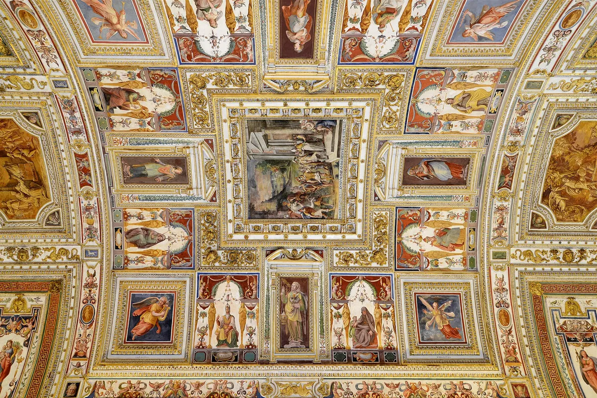 Volta affrescata e dorata della Galleria delle Carte Geografiche nei Musei Vaticani